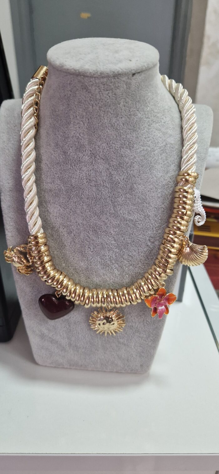 Collar - Imagen 1