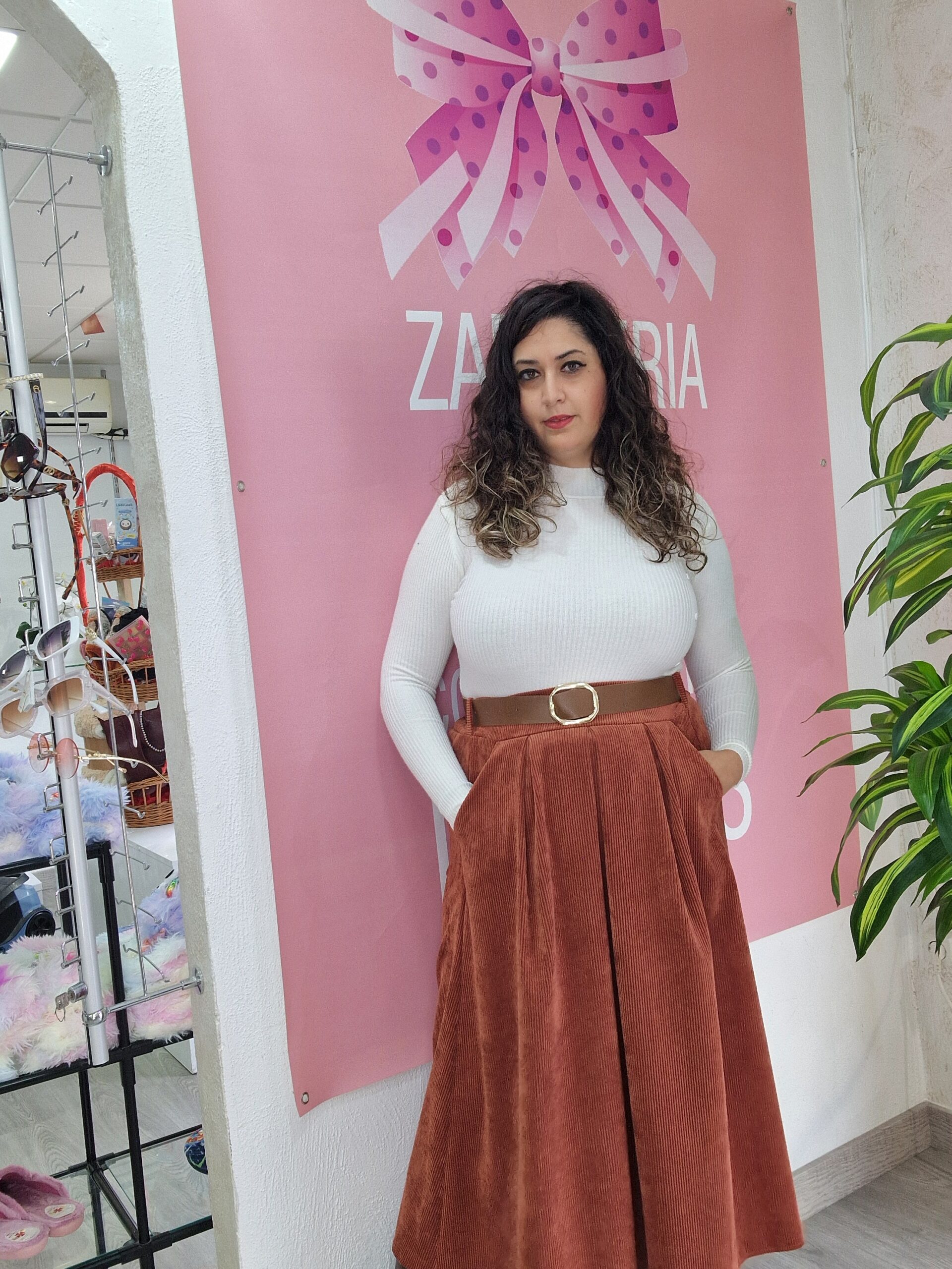 20251115_120215 Falda Irene - Imagen 1